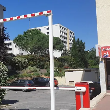 Kapselhotel Mas Devron *